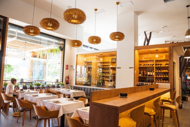 Restaurante volcánico ideal para comidas de empresas en Málaga
